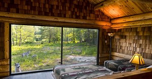 Sleep among a pack of wolves at Canada’s luxe-adventure Parc Omega Wolf Cabins
