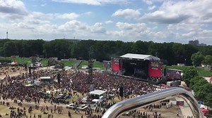 32K views · 683 reactions | Natürlich hat man an einem solchen Wochenende zwiespältige Gefühle. Aber bei all den Sorgen dürfen wir uns unsere Freiheiten nicht nehmen lassen. Dazu gehört auch Rock im Park... | Markus Söder | Facebook