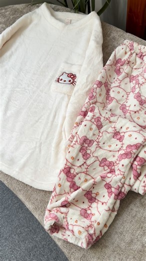 ‎بُجامة‎ on Instagram‎: "السعر 12 L xl xxl"‎