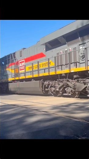 US army GP9 military move & CSX Family Lines System heritage #military #csx #train #railway