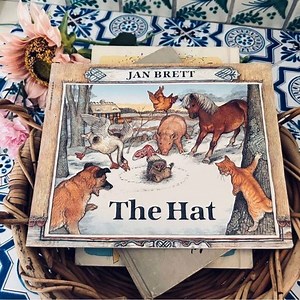 The Hat Book by Jan Brett children’s books 2 for 10