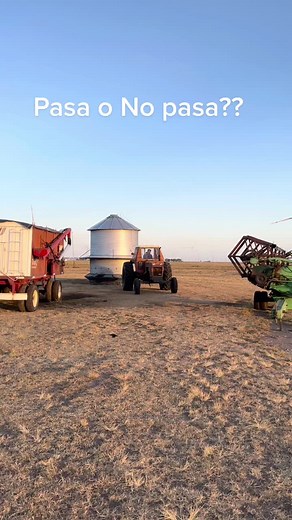 Exploring Rural Machinery: Tractor vs Combine Harvester