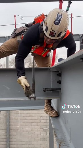 Construction Worker Techniques: Maintenance and Installation