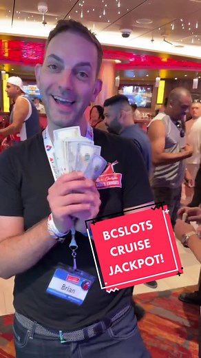 Cruise Jackpot Wins on Carnival Ship