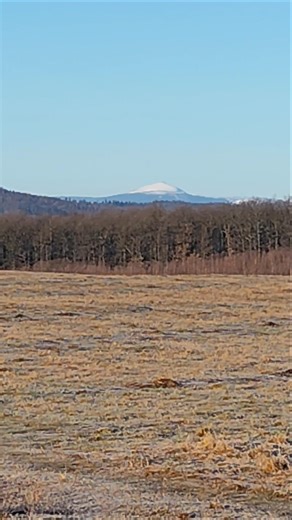 Niesamowity widok na Chełmiec 851m, Trójgarb 778m i Śnieżkę 1603m.Sudety Co za panorama. #travel