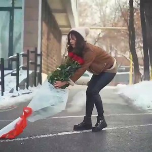 3 comments | You Don’t Need A Man To Buy You #GiantRoses  Use Code : XVDAY For 10% Off  | Forever Flowers UK | Facebook