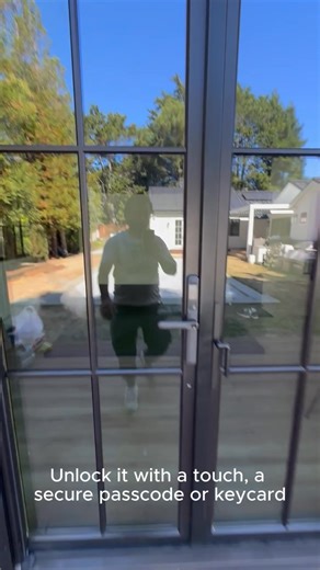 🧠 This Marvin Elevate Sliding Door is not only a stunning architectural feature, it’s now even smarter and more secure with the addition of our Smart Door Lock Slim. More than just a stylish upgrade, it delivers strong protection with the intelligence of modern smart technology. Coming and going feels effortless, while your home stays beautifully secure ✨ Here’s why homeowners love the Smart Door Lock Slim: ✨ A slim, low-profile design that complements premium doors without bulk 🔑 Keyless entr