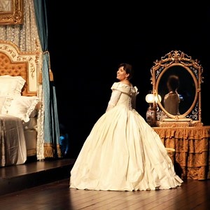 3.5K reactions · 1.3K shares | #LumièreSur les répétitions de l'opéra "La Traviata", grand mélodrame de Verdi. En ce moment à l'Opéra de Paris. | Opéra national de Paris | Facebook