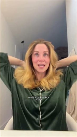 You don't need to go to the salon to get a blow-out as Alex discovers our Frizz Ease Blow-Out Spray