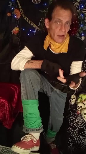 #android18 #cosplay #dragonballz #android18cosplay #android17and18 My Android 17 and 18 cosplay costumes from the TV series Dragonball Z