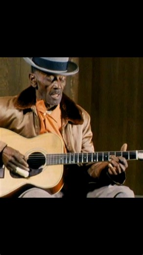 Stefan Grossman on Instagram: "MANCE LIPSCOMB - Night Time Is The Right Time #guitar #acousticguitar #fingerstyle #fingerpicking #guitars #guitarist #fingerpickingguitar #acousticblues #legendscountrybluesguitar #bluesguitar #countryblues #texasblues #mancelipscomb"