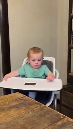 I did this with Pia when she was a bit younger than him and she failed…let’s see how this goes haha! 😂 #Chocolatechallenge #Funny #Kids #DadLife #Reel #Reels | David Henrie