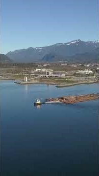 Tug Boat in Squamish #seatosky #boat #logging #4k #bc #Squamish #canada #dji #drone #mavic