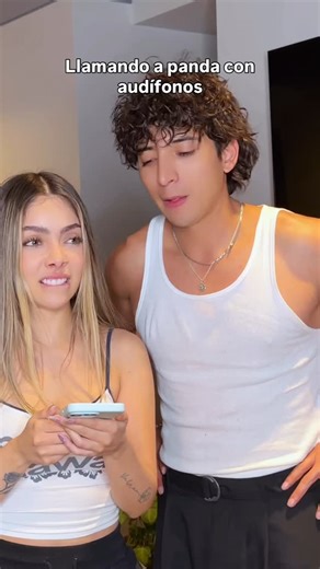 Caín Guzmán on Instagram: "Llamando a panda con audífonos! @valee.valram @pandaaventurero"