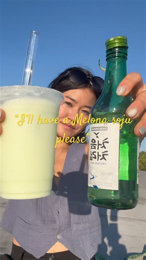 3 ingredient soju cocktail ⤵️ recipe below #soju #sojucocktail #melona