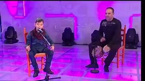 1M views · 7.5K reactions | ADRIAN MARTIN canta "Lagrimas Negras" | Veo Flamenco | Facebook