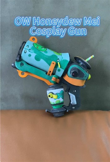 Sweet Summer Energy 🍈 | OW Honeydew Mei Gun Showcase In Overwatch, Mei always brings the chill… but this time she’s bringing the sweetness too. 🍯 Suddenly, everything feels perfect. ❄️ 🍈 Bright, playful design ❄️ Perfect prop for Mei cosplay 📸 Great for conventions & photoshoots Imagine walking into a convention holding this OW Honeydew Mei Gun — instant Overwatch fan recognition. 😎 Prop link: https://www.chaorenbuy.com/products/ow-honeydew-mei-gun-cosplay-prop #honeydewmeigun #chaorenbuy #