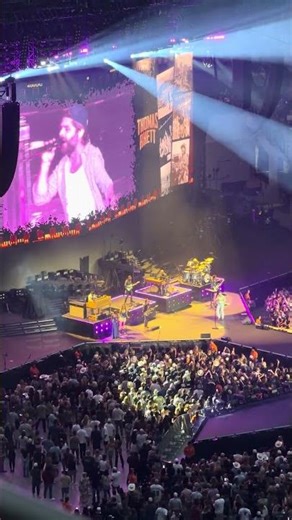 Thomas Rhett Opener Morgan Wallen Concert Live Video #concert #thomasrhett