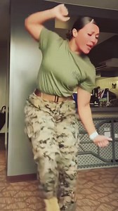 Most beautiful Army women Us 💪 #airforce #aircraft #pilot #usnavi #asmr #military | Soldiers Fight