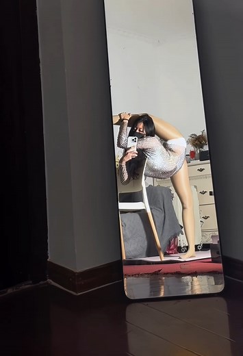 @contortica on Instagram: "contortionist and poledancer Qian ShiYue(钱诗月) training #contortion . . . . . . #contortiontraining #backbend #ballet #rhythmicgymnastics #yoga #contortionist #flexibility #flexiblewomen #backbend #cheerleader #oversplits #contortion #needle #flexible #rubberngirl #ballerina #cheerleading #gymnastics #model #gymmotıvatıon #yogagirl #bendy #bendygirl #splits"