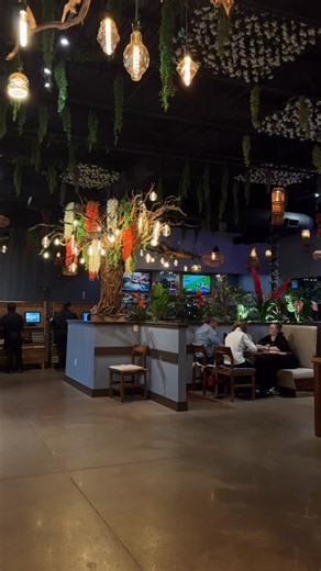 May West Harrison | TULSA REALTOR on Instagram: "NEW in Bixby, @elmagueyprimebixby — I’m obsessed. The queso was fantastic, my husband gulped down the salsa and don’t get me started on the tacos that were perfection. Pricing : $$ service : food was ready in 10 min ✨ and they did have a kids menu ✔️ definitely recommend. COMMENT “LOCAL” FOR MY TULSA GUIDE FOR MORE THINGS TO DO IN TULSA 👌#thingstodointulsa #tulsarestaurants #tulsaok #eatlocaltulsa"