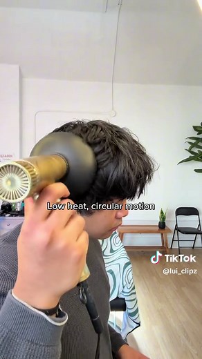How to shapeshift | Styled with @Type Hair sea salt spray and texture clay | 1a hair | straight to wavy | Asian hair tutorial | wavy middle part | transformation #hairtok #asianhair #hairtutorial #typehair #type