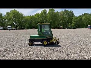 John Deere F910 Mower