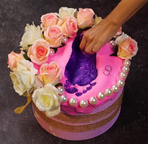 624K views · 379 reactions | Turning wedding cakes to bridal outfits | 5-Minute Crafts Family | Facebook