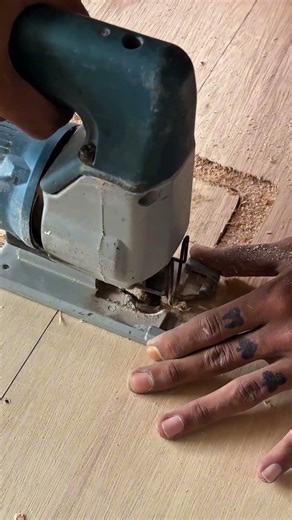 making holes for speaker cable plates #tutorial #woodworking #speakerbox