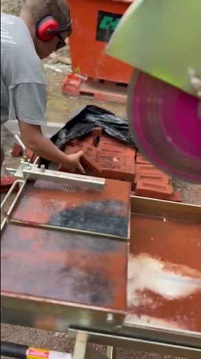 Bt engineering’s masonary saw in action 🧱👊🏻