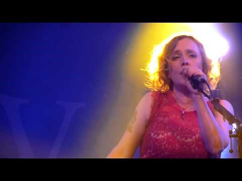 Slowdive - Machine Gun -- Live At Rock Herk 18-07-2015