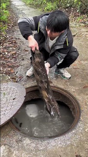 Don’t Throw Waste in Drains 🚫 | Small Actions Protect Our Environment 🌍 #awarenessispower