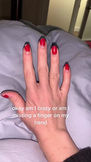 help. where did my finger go | schizophrenic