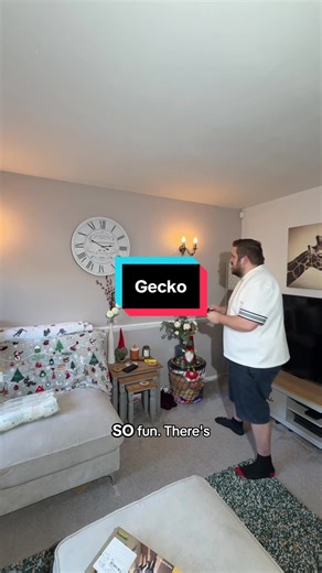 This wall-climbing remote control chameleon toy is a fun, interactive toy that drives on floors and climbs walls and ceilings, making it way more exciting than a standard RC car. With easy remote control, rechargeable power and glowing LED eyes, it’s designed to keep kids entertained as it crawls, climbs and moves smoothly across different surfaces. A great gift idea if you’re after something different that actually gets a reaction and keeps children playing for longer. #rctoy #kidstoys #giftfor