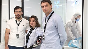 Una mano biónica para Sara
