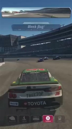 I got wrecked on the last lap.. #nascar #racing #nascar25 #crash