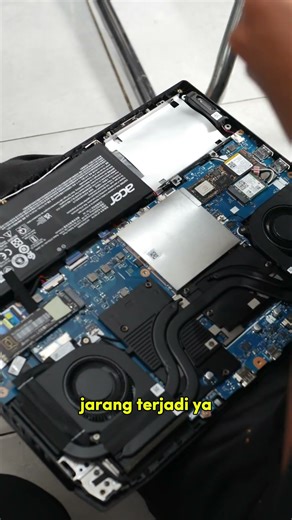 Laptop kamu bermasalah di bagian baterainya?🧐
