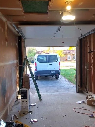 Check out our latest install by GDS - Garage Doors & Openers Ottawa! ✅ #garagedoorinstallation