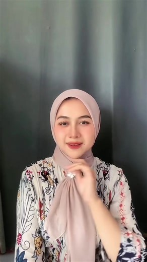 Tutorial Hijab Segi Empat Dan Pashmina