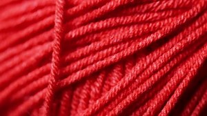 un enchevêtrement avec des fils lainés : vidéo de stock (100 % libre de droit) 1098358727 | Shutterstock