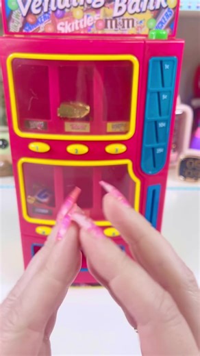 New video theme… will it work? Haha Found this on eBay! #candy #vending #coolfinds #asmr #dreamteamfamily