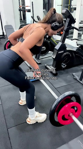 Treino do Dia 2: Costas e Bíceps na Academia