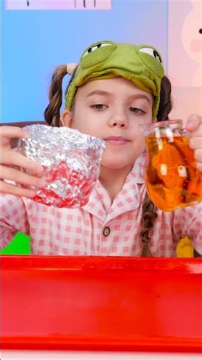 Kids, Let’s Test DIFFERENT CUPS While Exploring MATERIALS 🥤🧠 #shorts #learning