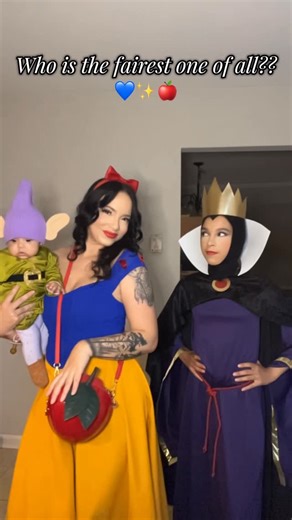 @ringmysouthernbell on Instagram: "Made my daughters costumes…. I’m most proud of Scarlett’s… evil queen was not easy. Tutorial will be posted soon. #explore #momsofinstagram #explorepage #cosplay #halloweenlooks #ʜᴀʟʟᴏᴡᴇᴇɴ2025"