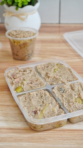 Gohana Navratilova Sirait | Food & Recipe on Instagram: "Resep ini untuk 5-6 kali masak ya Simpan di kulkas bisa awet 1-2 mingguan, kalo simpan di freezer, bisa tahan sampai sebulanan. Ini resep misop paling mantul menurutku 🤤 gak perlu micin udah gurih. Kalian juga bisa bikin bumbu ini utk bikin soto ayam tanpa santan ya...pasti enak. Oia..bikin miesop medan wajib pakai bihun medan ya, biar otentik rasanya 🥰🥰 📍Link fry pan stainless ada di bio no.11 📍Link bihun Medan ada di bio no.60 📍Lin
