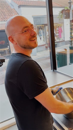 Alphabet Candy G | Rocks & Rolls Candy