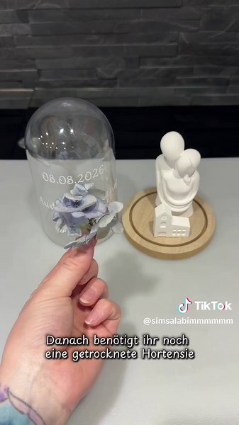 Geschenkidee: Hortensie in Vitrine selber machen – Anleitung