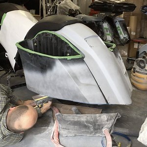1.5K views · 11 reactions | On prod custom building rear and BAGS for victory bagger #american #bagger #baggers #led #baggerlife #victorybikes #victorybagger #victorymotorcycles | Champ Custom Bike | Facebook
