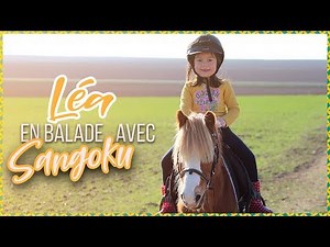 MON MINI PONEY EST MONTÉ PAR SA MINI CAVALIÈRE !