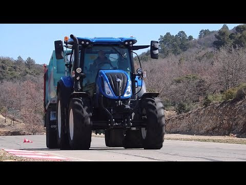 Les tracteurs T6 Dynamic Command de New Holland en action